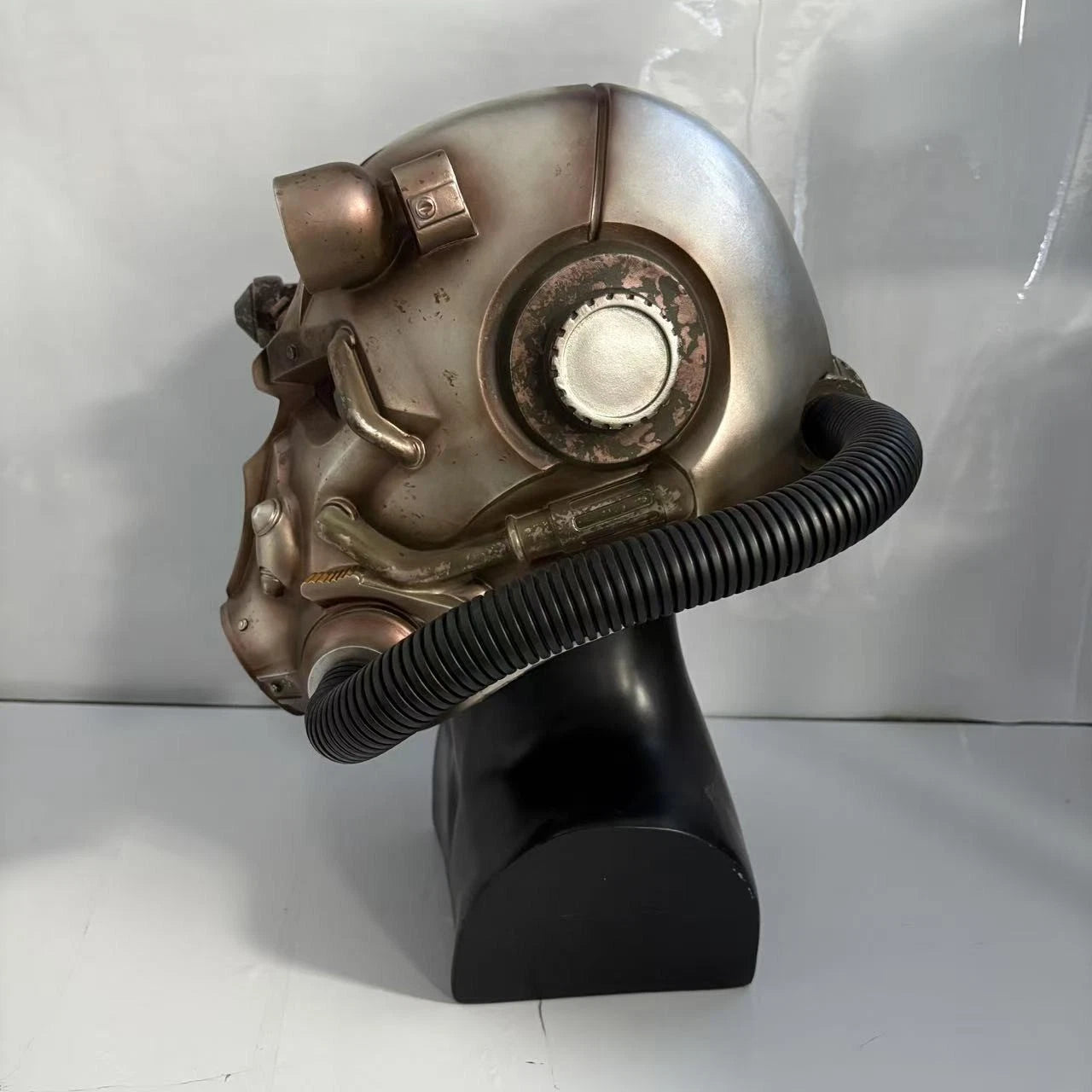 New Arrival | Xcoser Fallout 4 T-51 Life Scale Helmet Resin Props