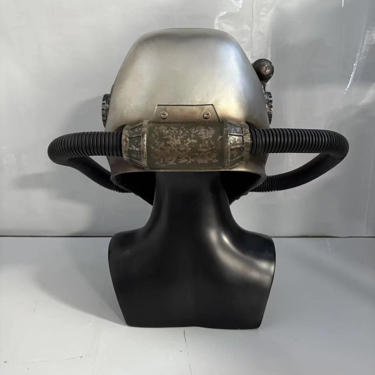 New Arrival | Xcoser Fallout 4 T-51 Life Scale Helmet Resin Props